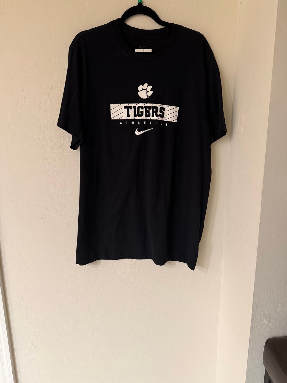 Clemson Tigers Men's Nike Logo Black T-shirt- Size XL-NWT